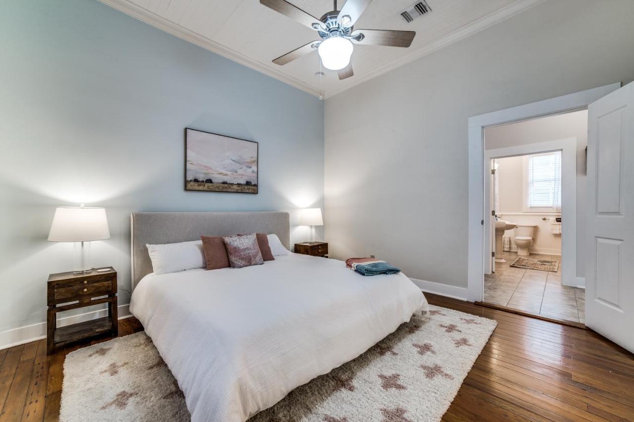 Downtown Historic 2Bdrm, Walk To Riverwalk, Alamo; Beautifully Renovated! San Antonio Eksteriør billede