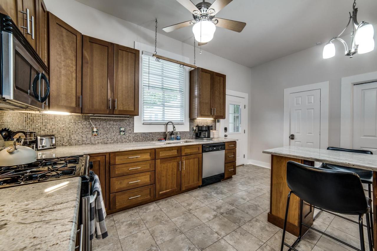 Downtown Historic 2Bdrm, Walk To Riverwalk, Alamo; Beautifully Renovated! San Antonio Eksteriør billede